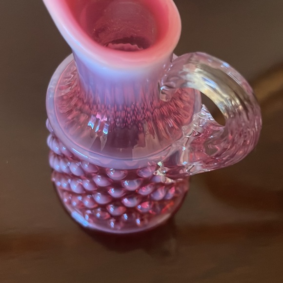 Fenton Cranberry opalescent hobnail oil cruet - Picture 10 of 13